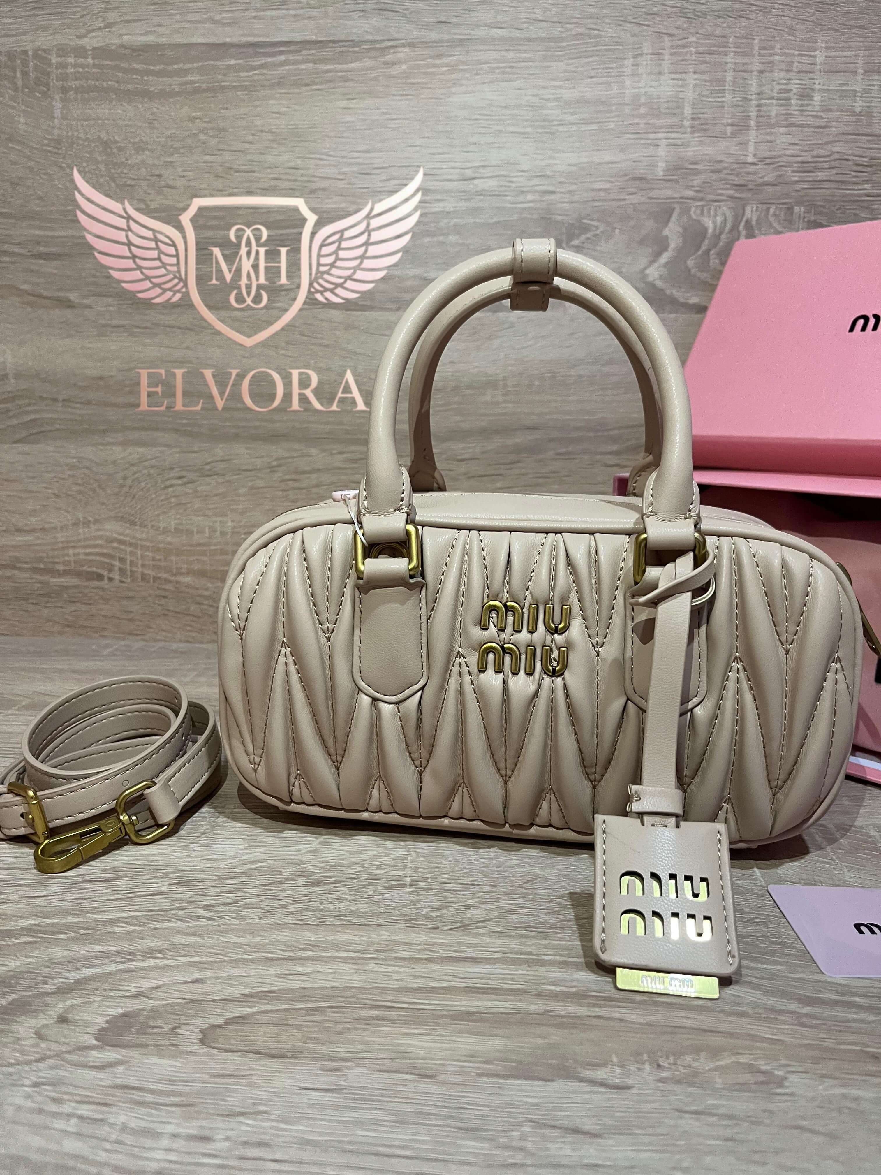 Sac Miu Miu Matelassé Beige à main